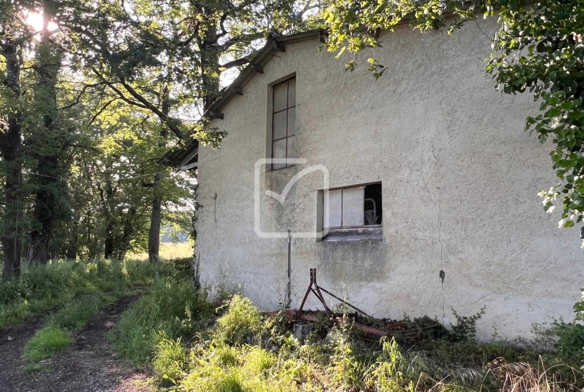 Corps de ferme de 15 Ha à vendre près de Gourdon 