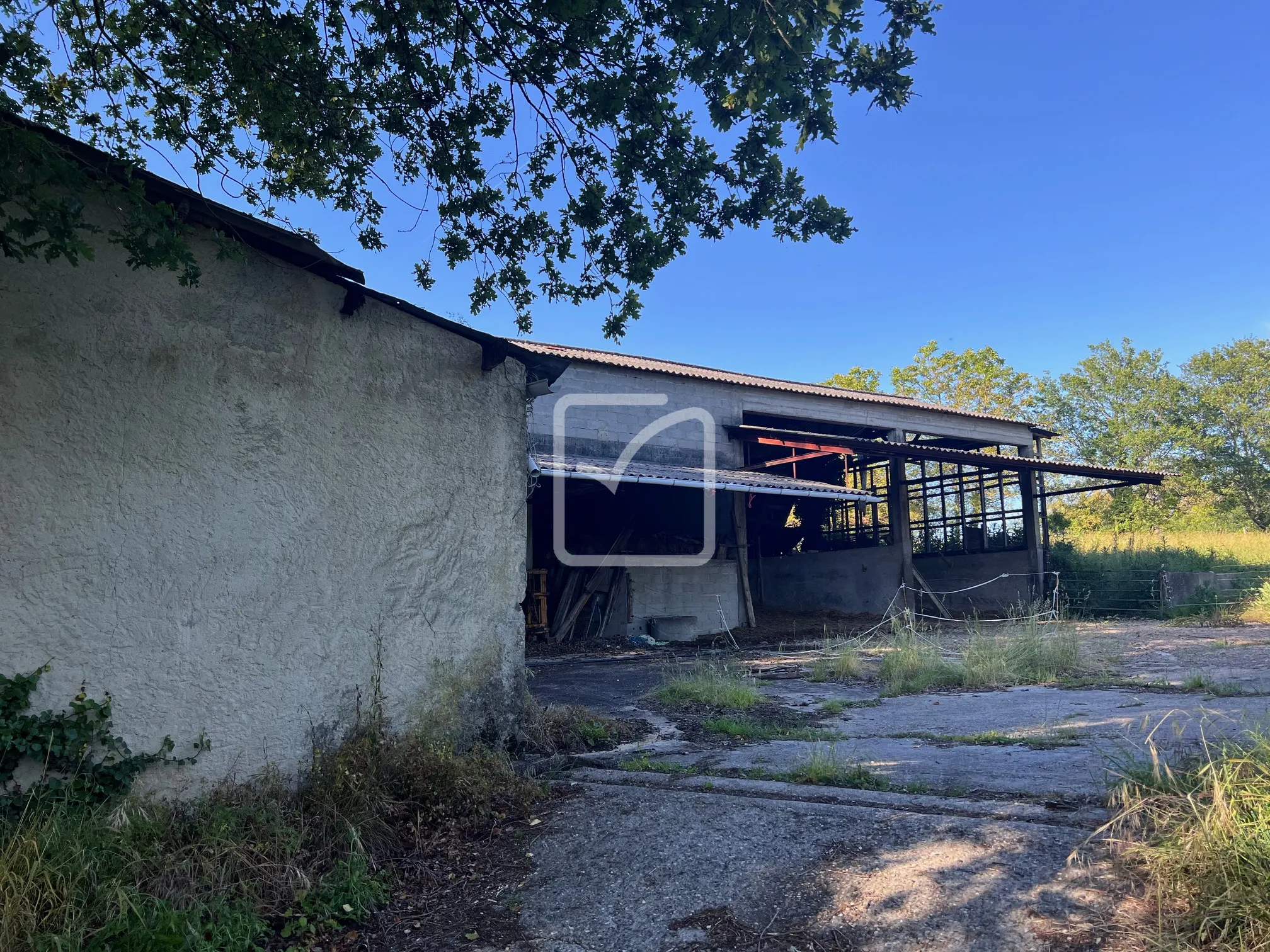 Corps de ferme de 15 Ha à vendre près de Gourdon 