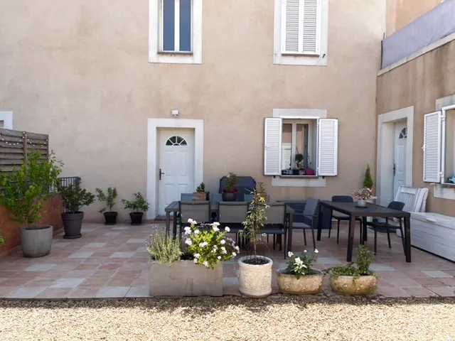 Charmant appartement 3 pièces à Meyreuil - 289 990 € 