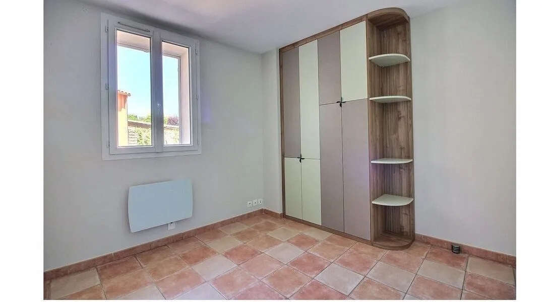 Charmant appartement 3 pièces à Meyreuil - 289 990 € 