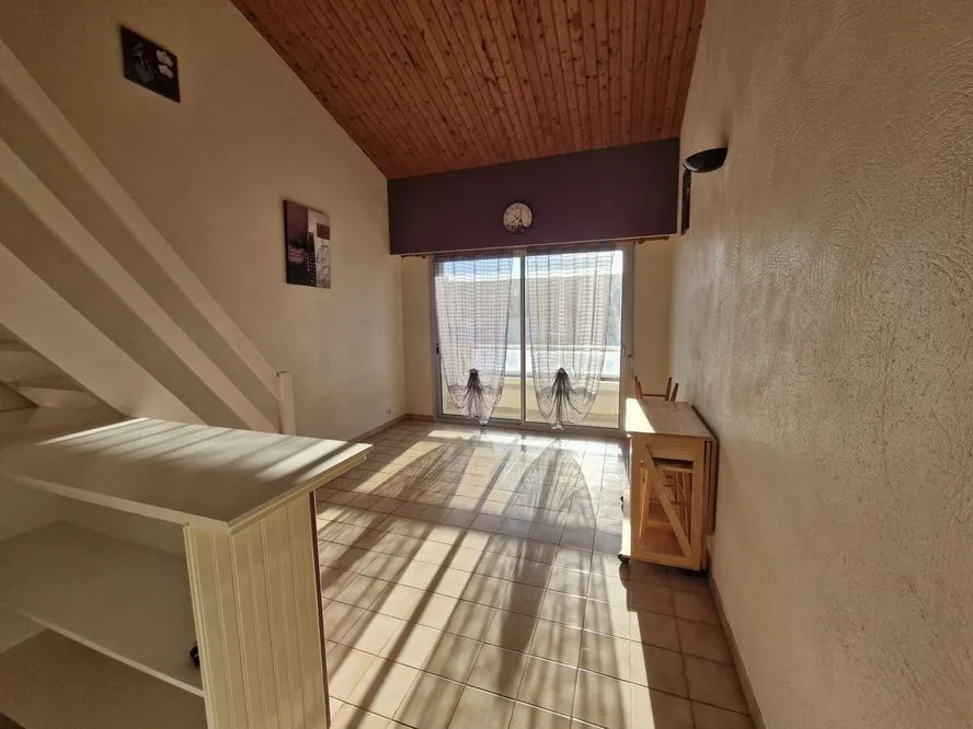 À vendre : Studio mezzanine à 300m de la plage des Demoiselles 