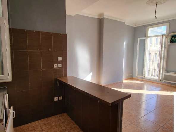 À vendre : Appartement 3 pièces à Marseille - Rue Crimée