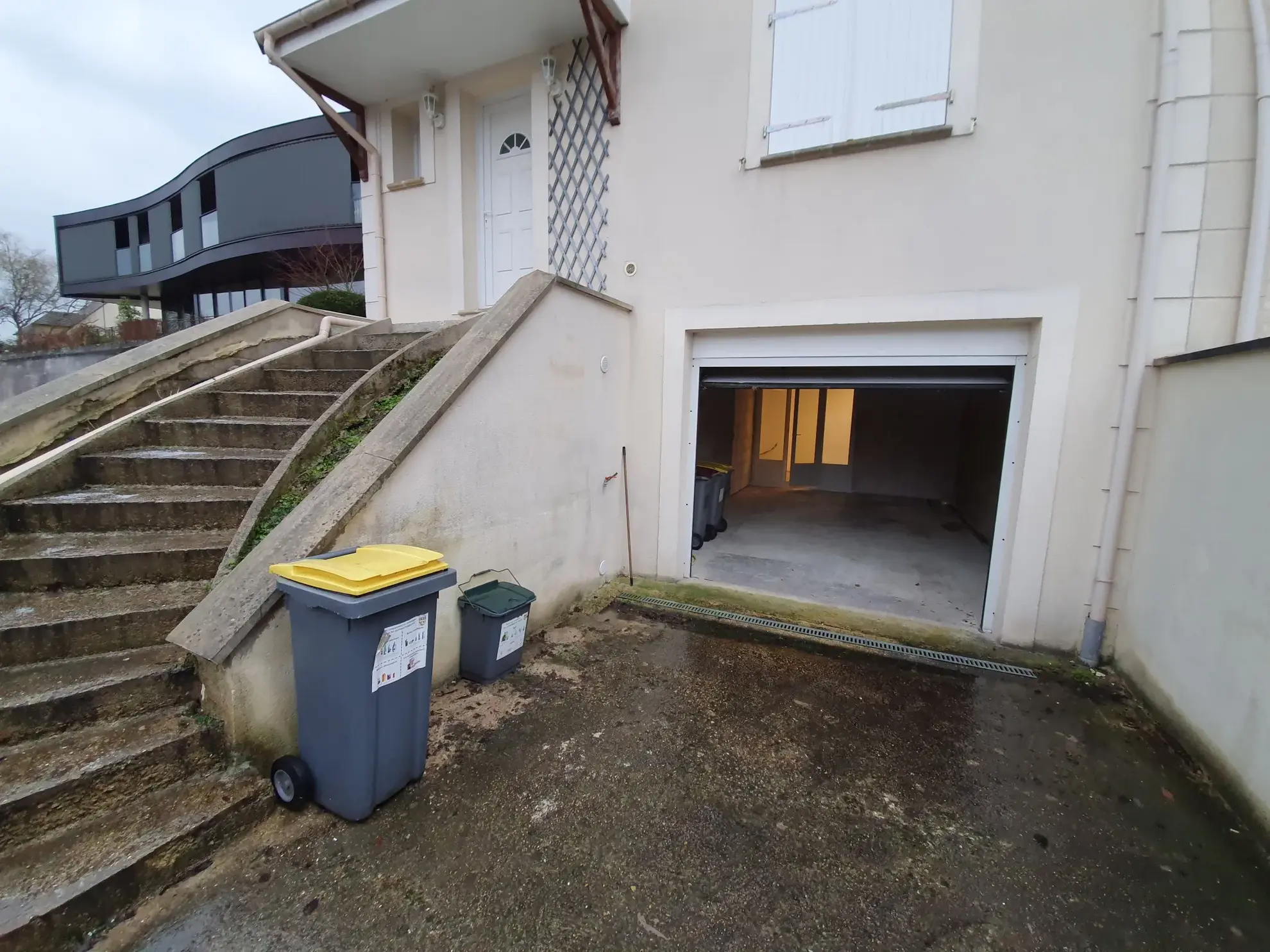 Appartement 2 pièces en rez-de-jardin à Coubron - Investissement 