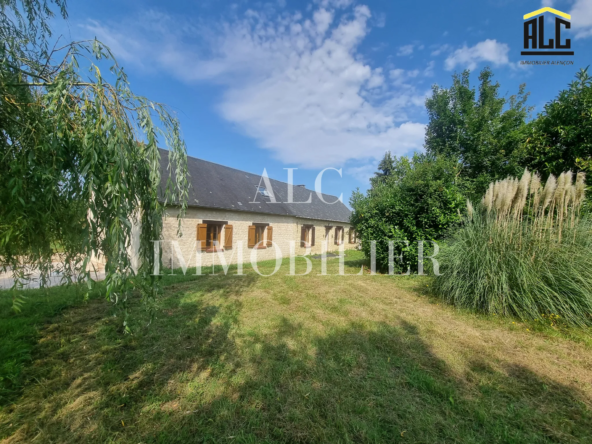 Maison de campagne spacieuse de 140m2 à Le Mêle-Sur-Sarthe