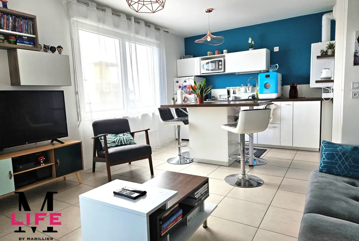 À vendre : T2 moderne à Saint Priest avec terrasse 