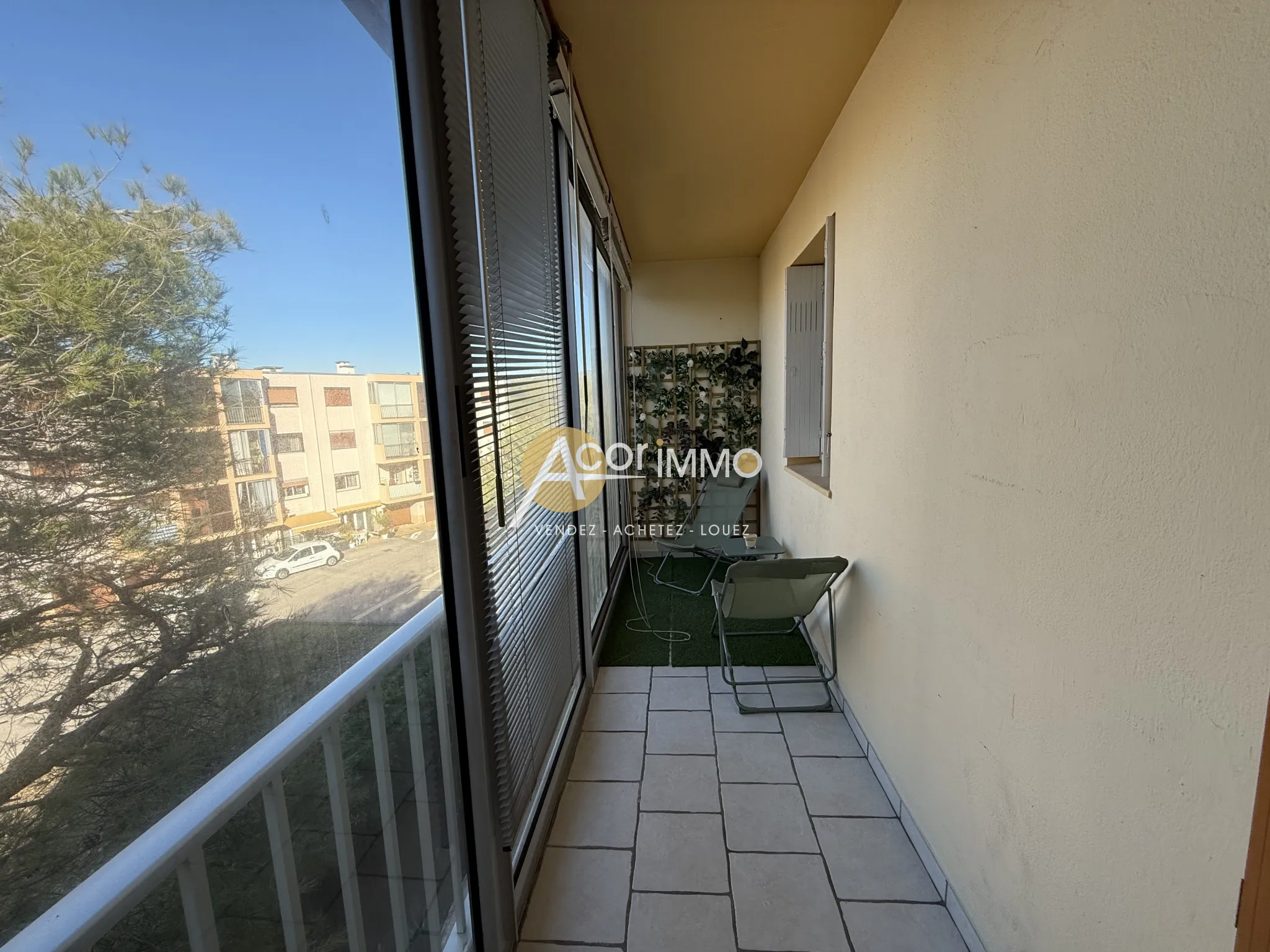 Vente Appartement T2 35 m² à Six Fours les Plages avec Parking 