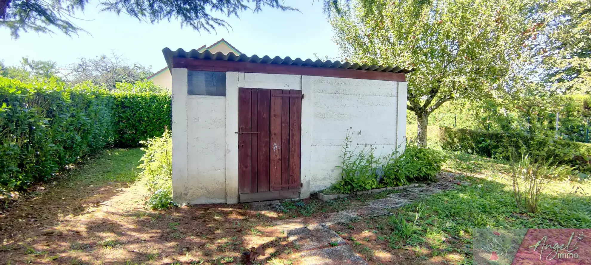 Maison individuelle à vendre à Foucherans avec 2 chambres et jardin 