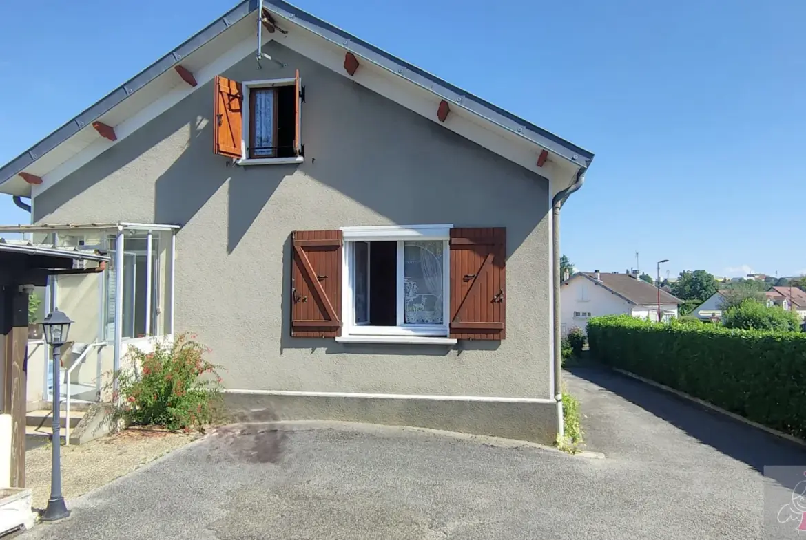 Maison individuelle à vendre à Foucherans avec 2 chambres et jardin 