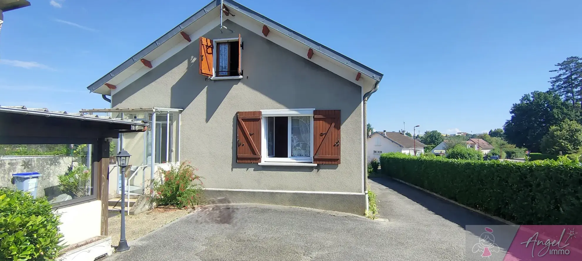 Maison individuelle à vendre à Foucherans avec 2 chambres et jardin 