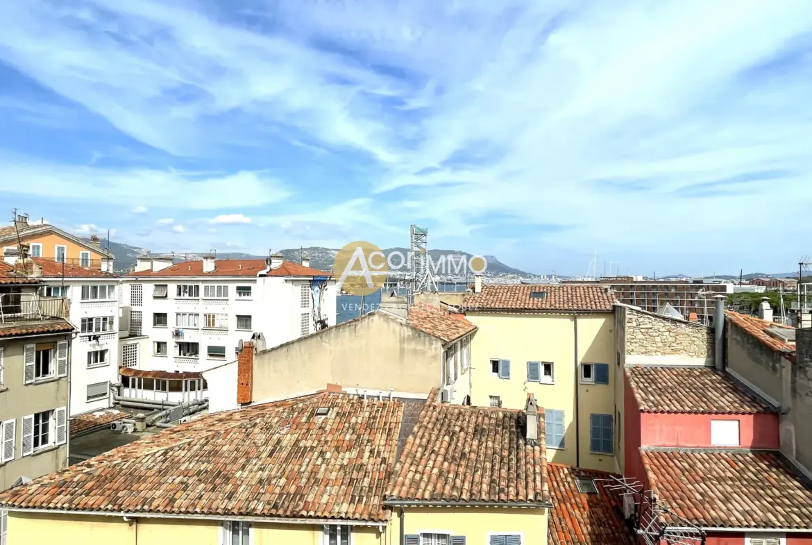 Appartement T1 avec balcon et vue mer à La Seyne-sur-Mer 