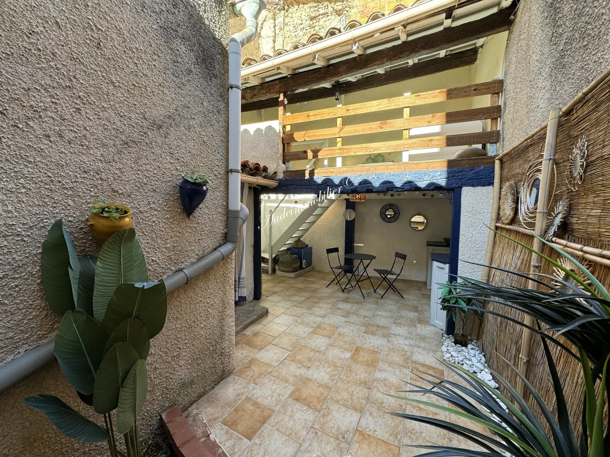 Maison de ville avec cour/terrasse à Limoux 