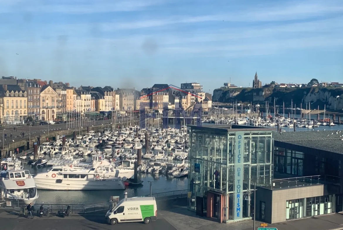 Vente appartement F2 avec vue dégagée sur le port de Dieppe 