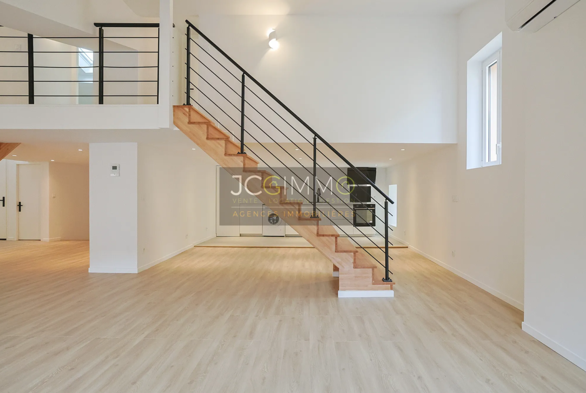 Loft duplex T4 rénové à Sollies Pont - 120 m2 