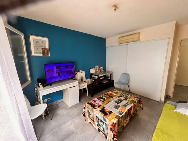 À vendre : Studio lumineux de 25 m2 à Toulon 