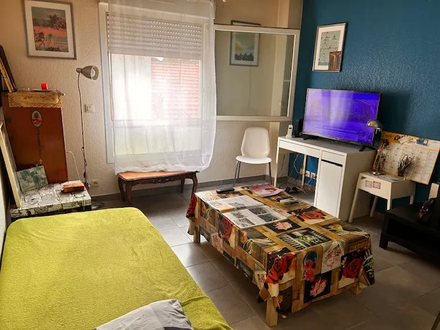 À vendre : Studio lumineux de 25 m2 à Toulon 