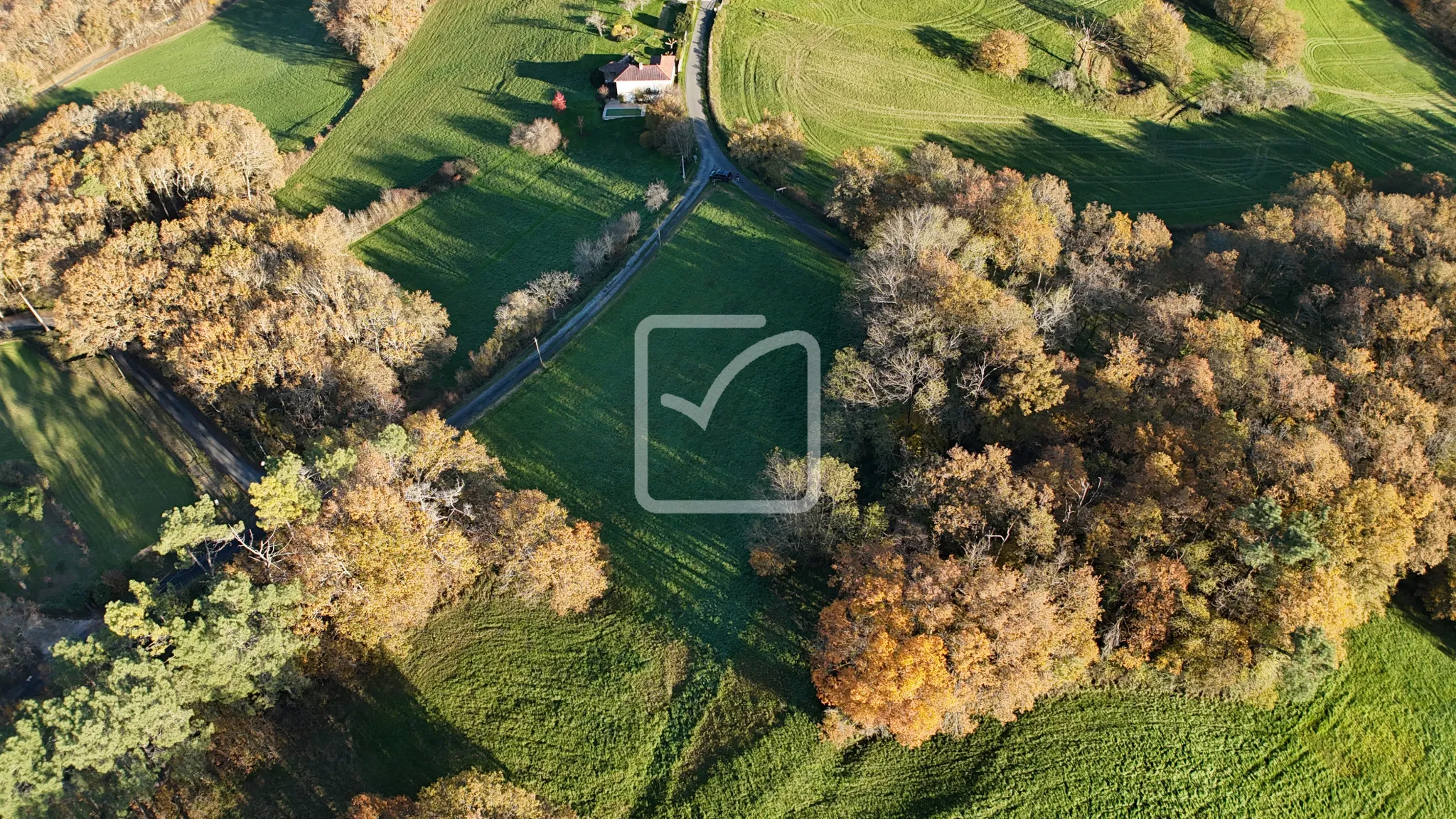 Terrain de 3.6 hectares en Périgord Noir à vendre 