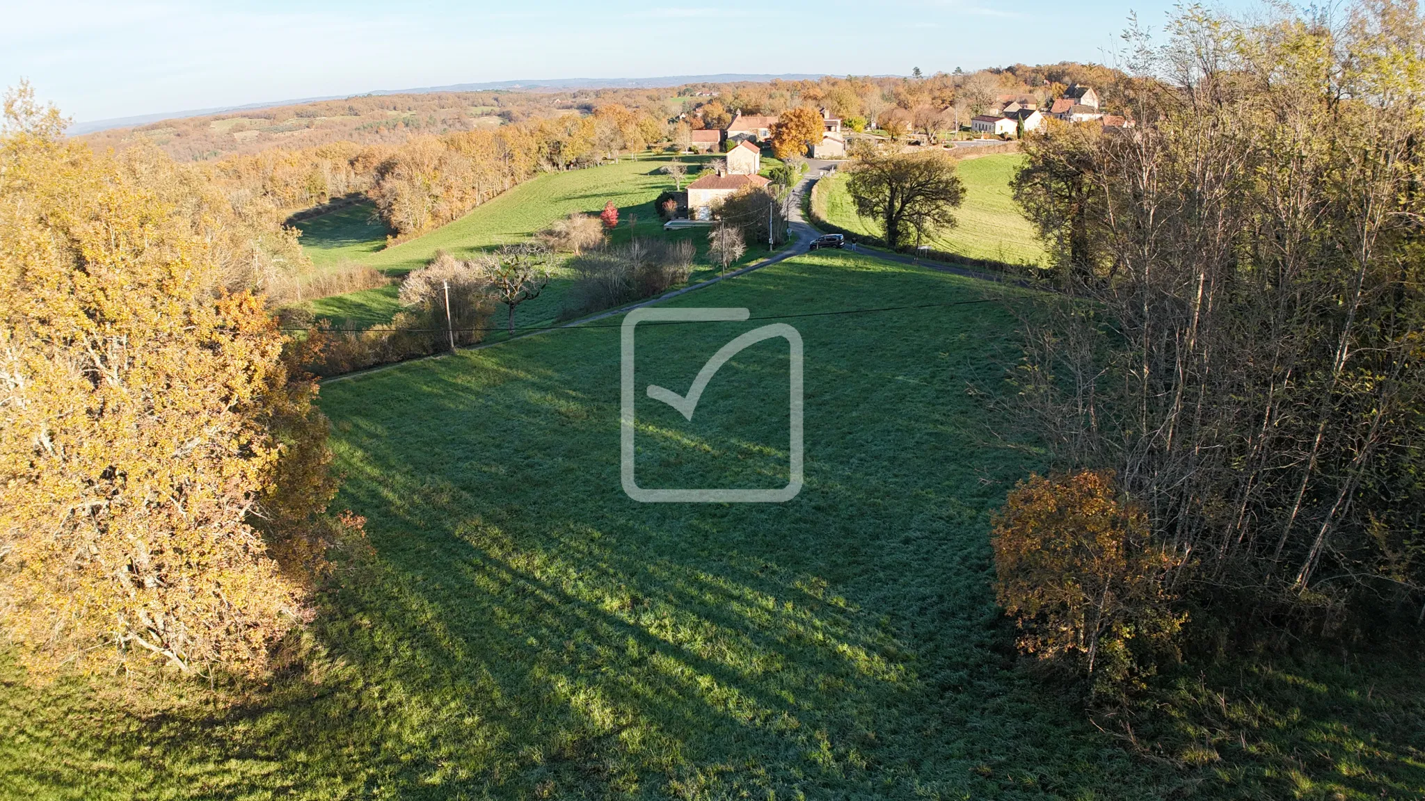 Terrain de 3.6 hectares en Périgord Noir à vendre 