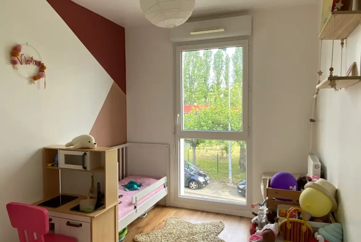 A vendre : Appartement type 3 de 60 m² à Palaiseau avec balcon 