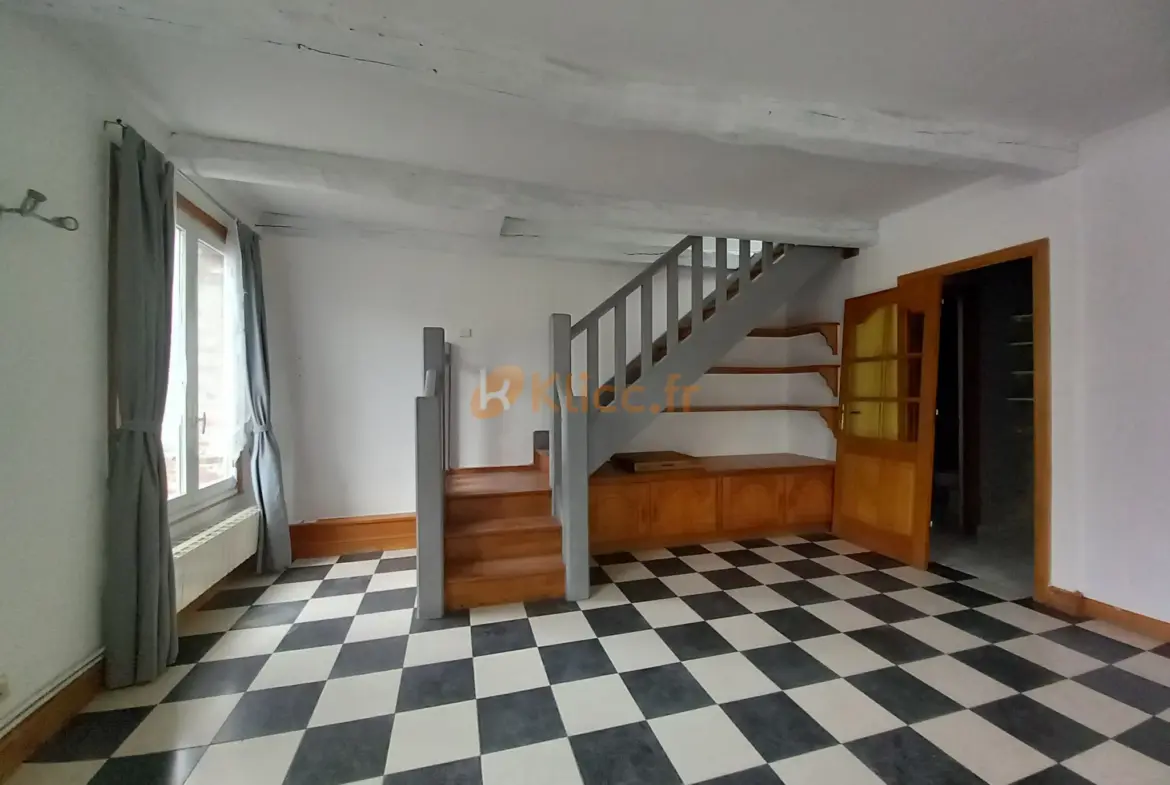 À vendre : Maison de ville à Saint-Valery-en-Caux, proche de la mer 