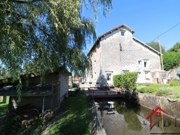 Maison spacieuse 5 pièces, 170 m² à Arches avec terrain et étang