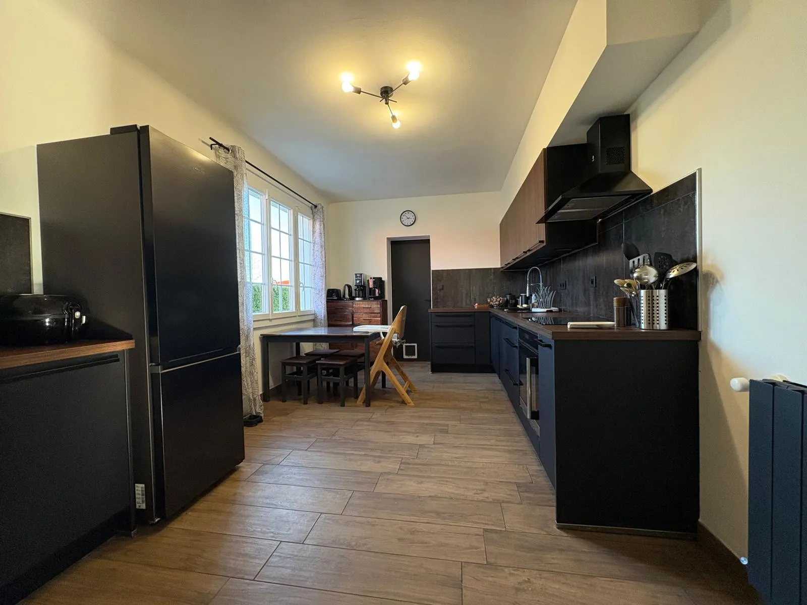 Maison rénovée avec 4 chambres à vendre à Vic-en-Bigorre 