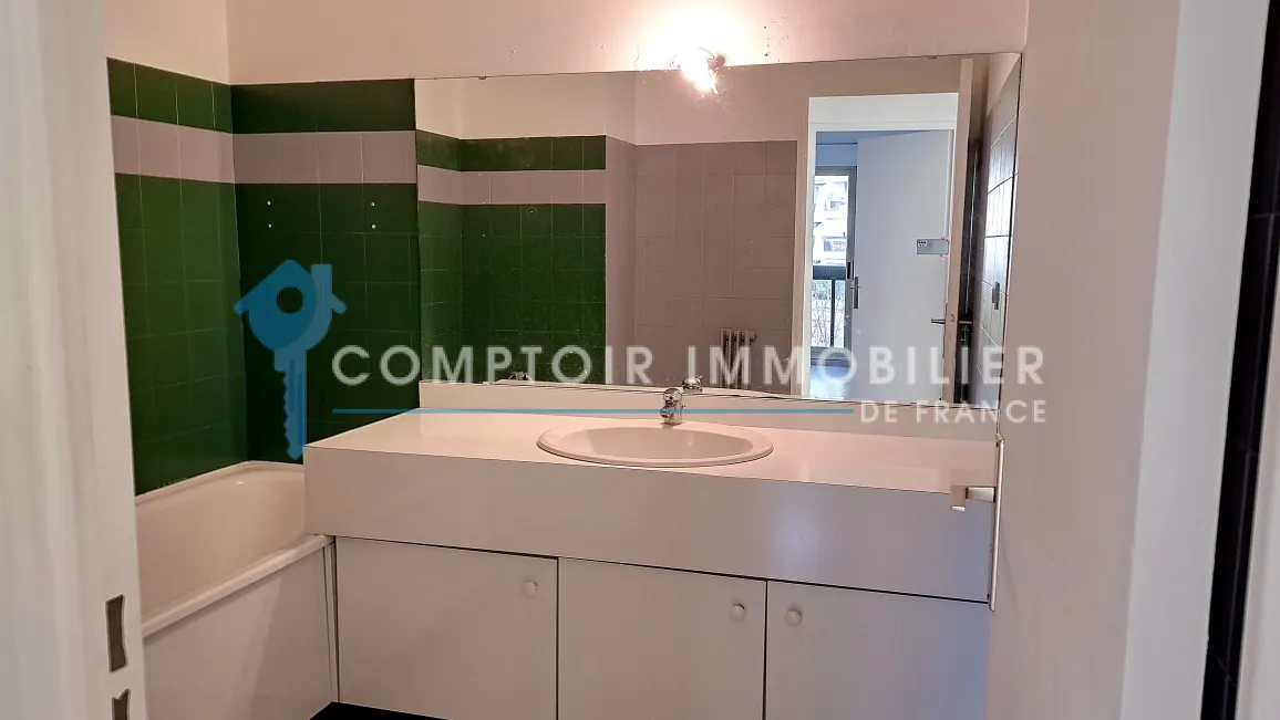 À vendre : Appartement T3 de 69 m² avec terrasse à Nîmes 