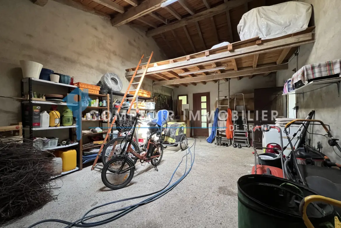 Charmante Maison Mitoyenne à Vendre à Guitalens 