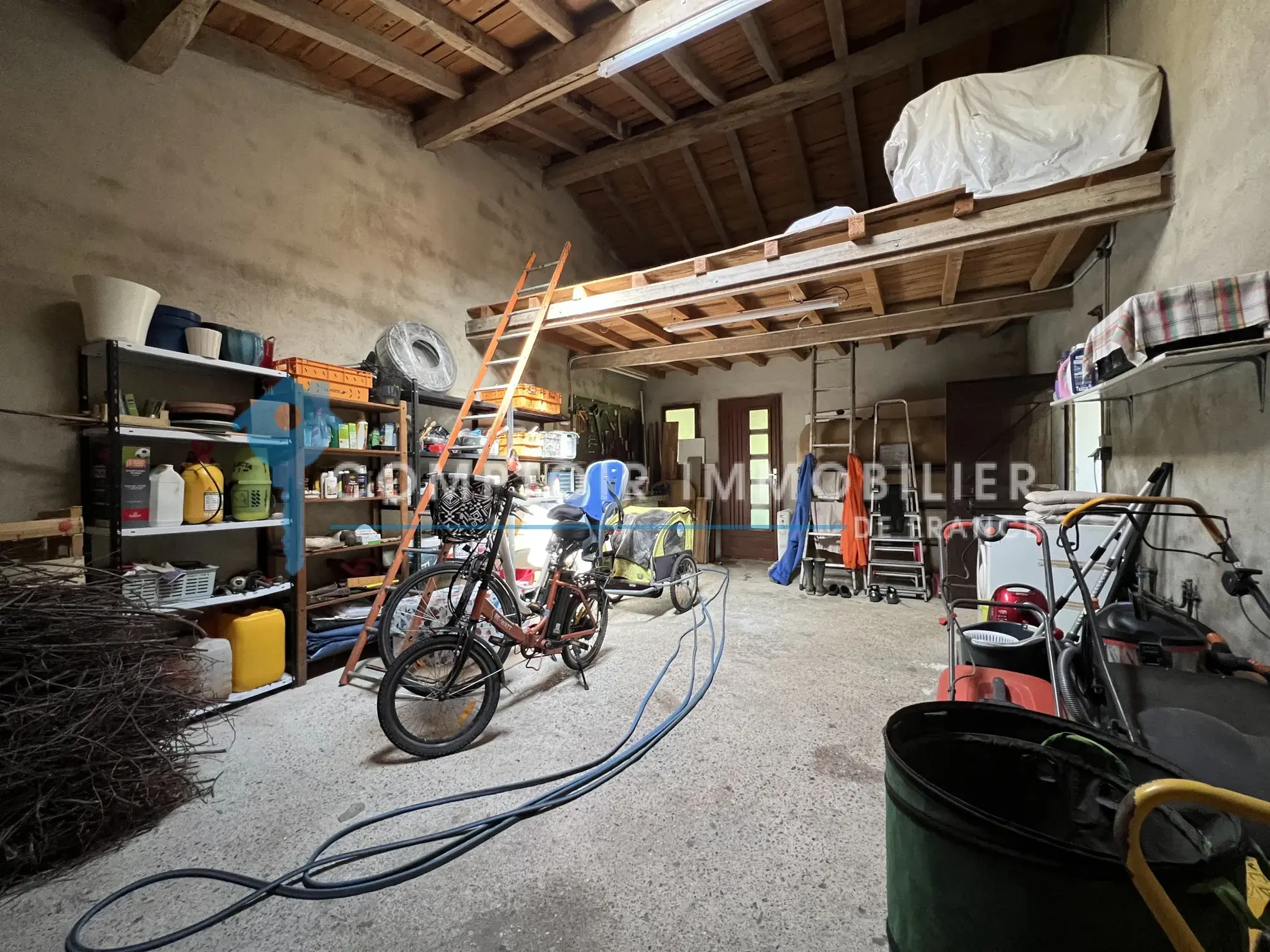 Charmante Maison Mitoyenne à Vendre à Guitalens 