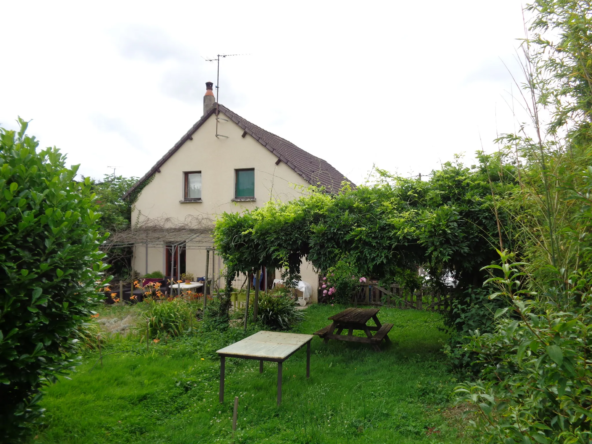 Maison 140 m2 avec 4 chambres et dépendances à Nolay