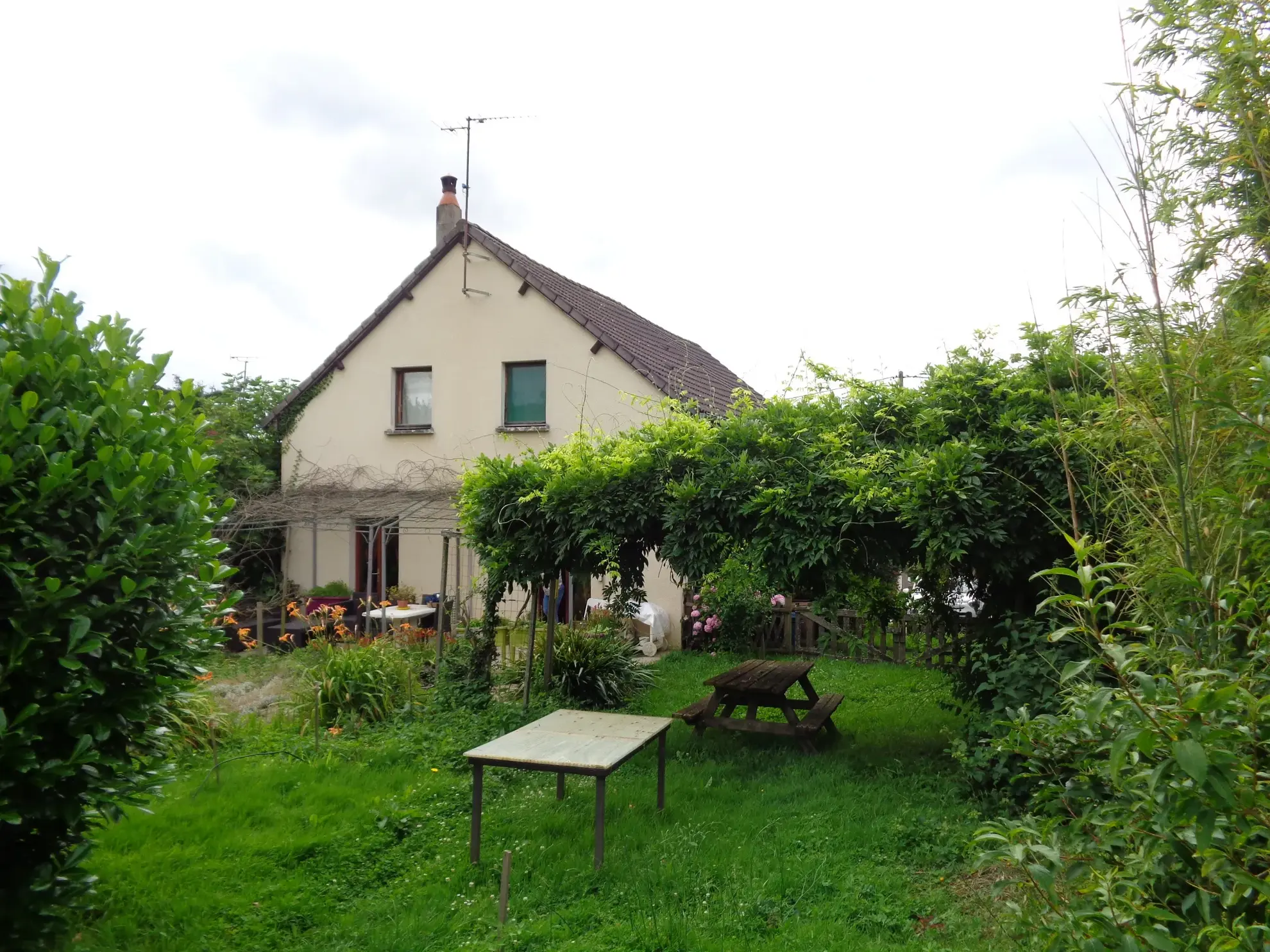 Maison 140 m2 avec 4 chambres et dépendances à Nolay 