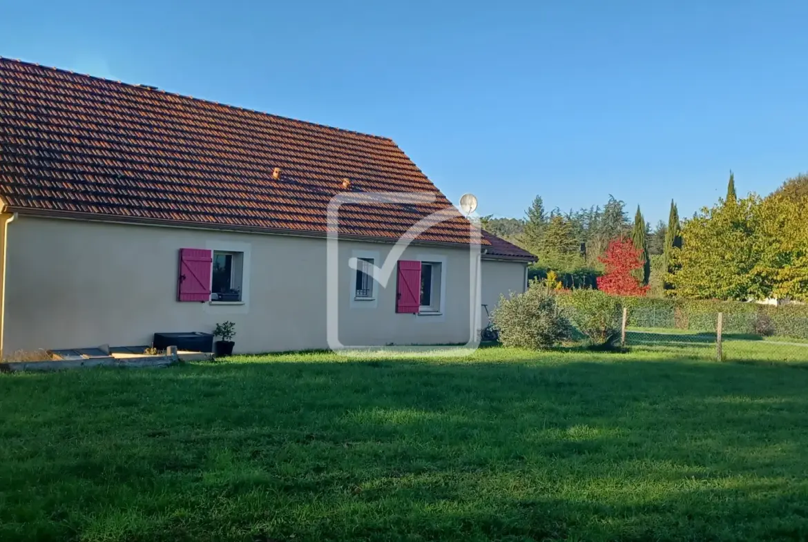 Maison de plain-pied de 91 m² avec 3 chambres et garage à Payrignac 