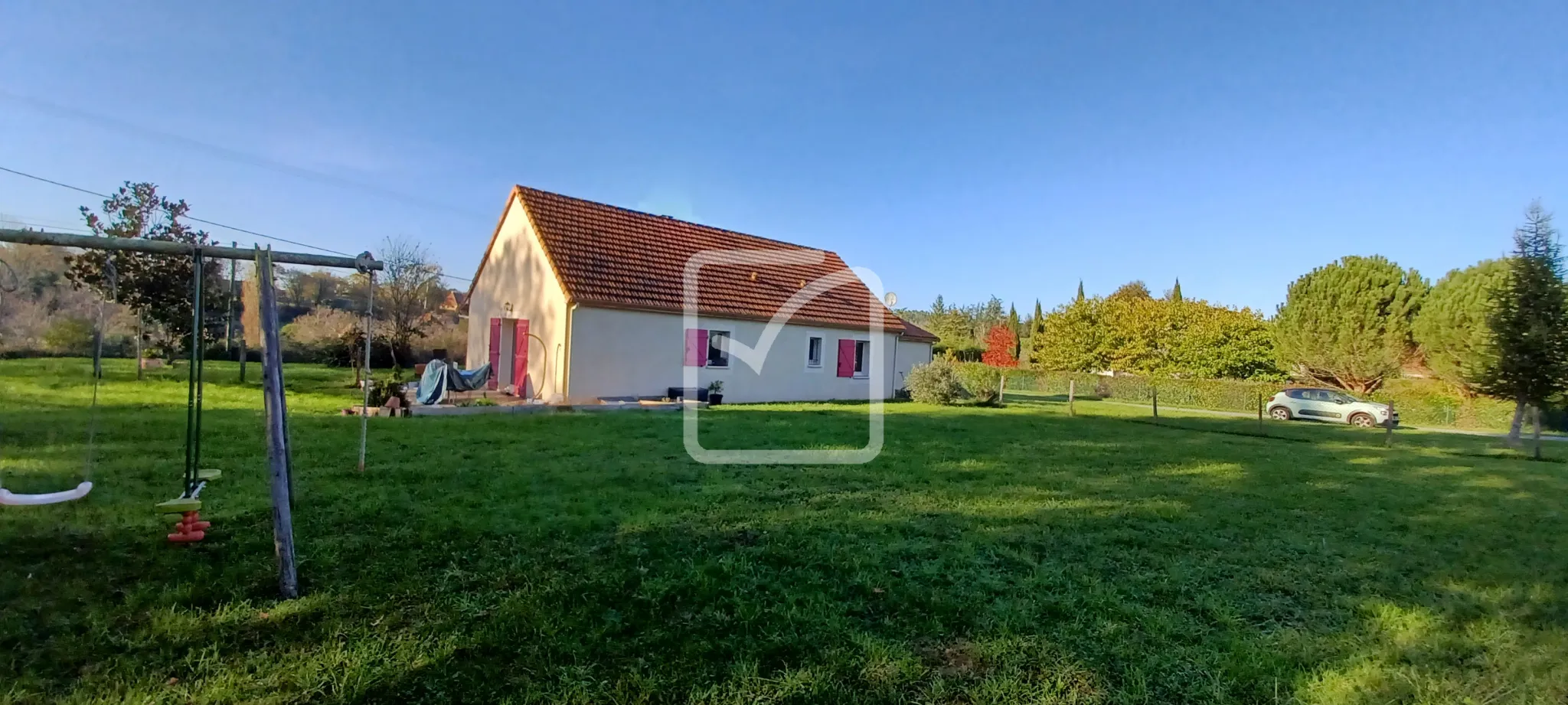 Maison de plain-pied de 91 m² avec 3 chambres et garage à Payrignac 