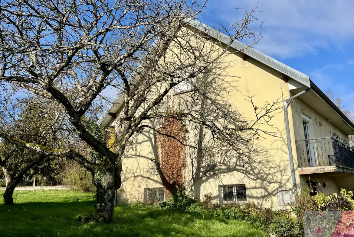 Maison sur sous-sol à Lavangeot près de Dole - 4 chambres 