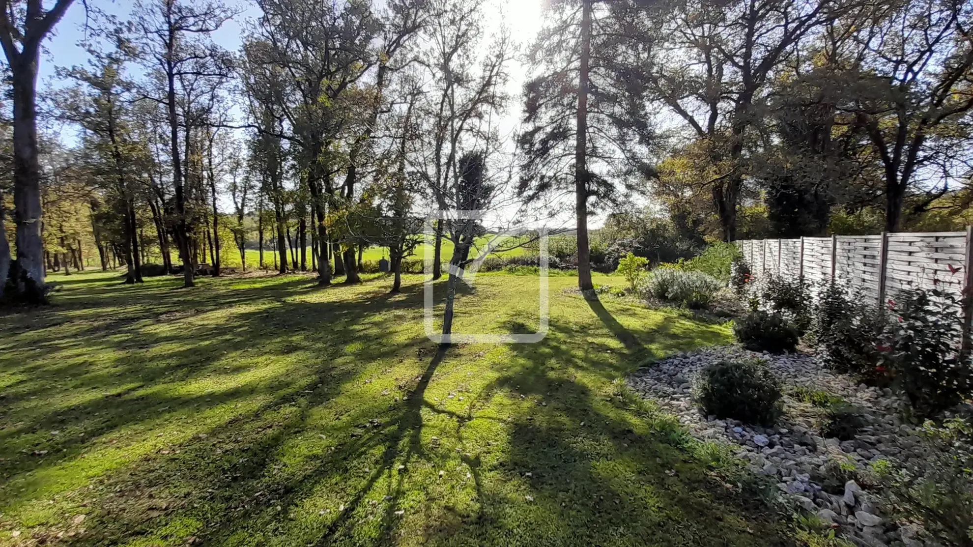 Maison en pierre rénovée à Lachapelle-Auzac à vendre 