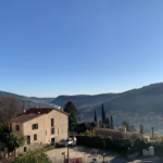 Appartement rénové avec terrasse au Bar-sur-Loup