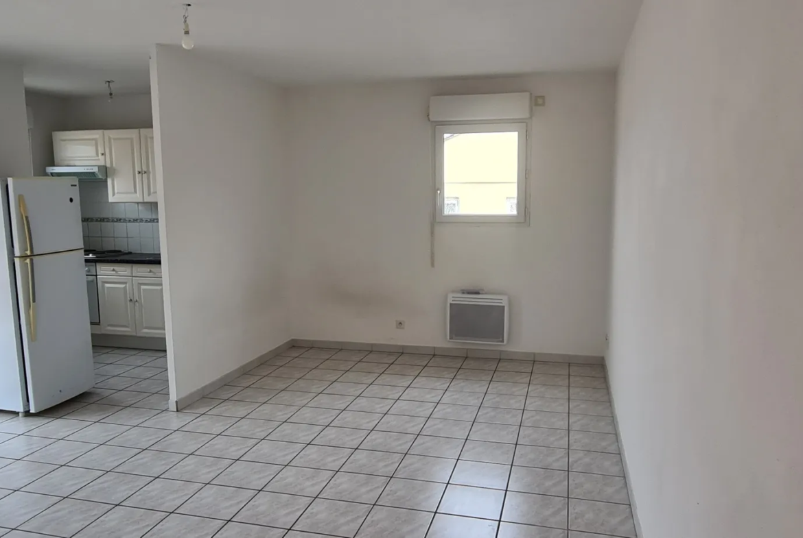 Appartement F2 à vendre à Amélie-les-Bains avec garage 