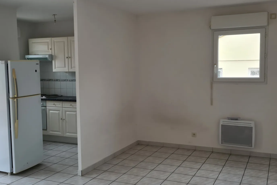 Appartement F2 à vendre à Amélie-les-Bains avec garage 