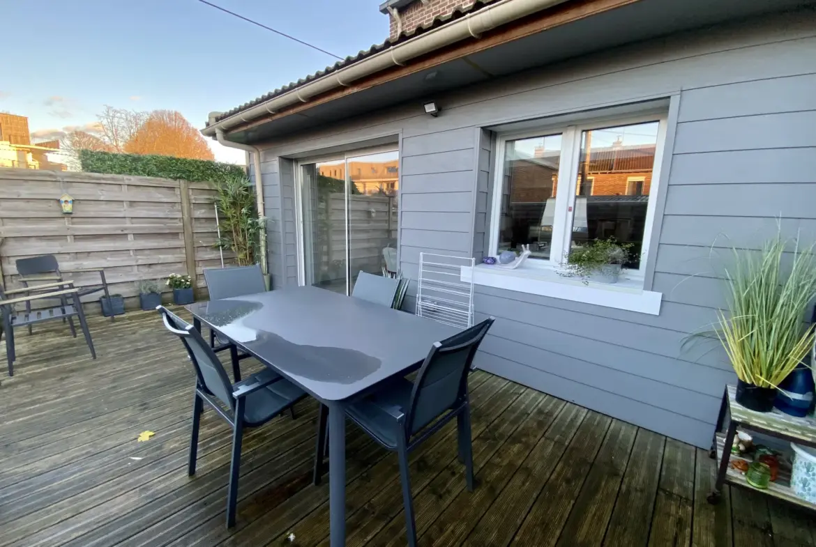 Maison rénovée à Loos avec 3 chambres, jardin et garage 