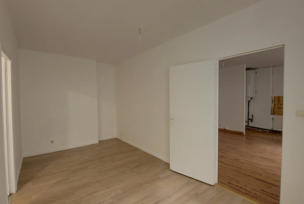 Appartement T2 sur cour à Nantes Graslin - 151400 € FAI 