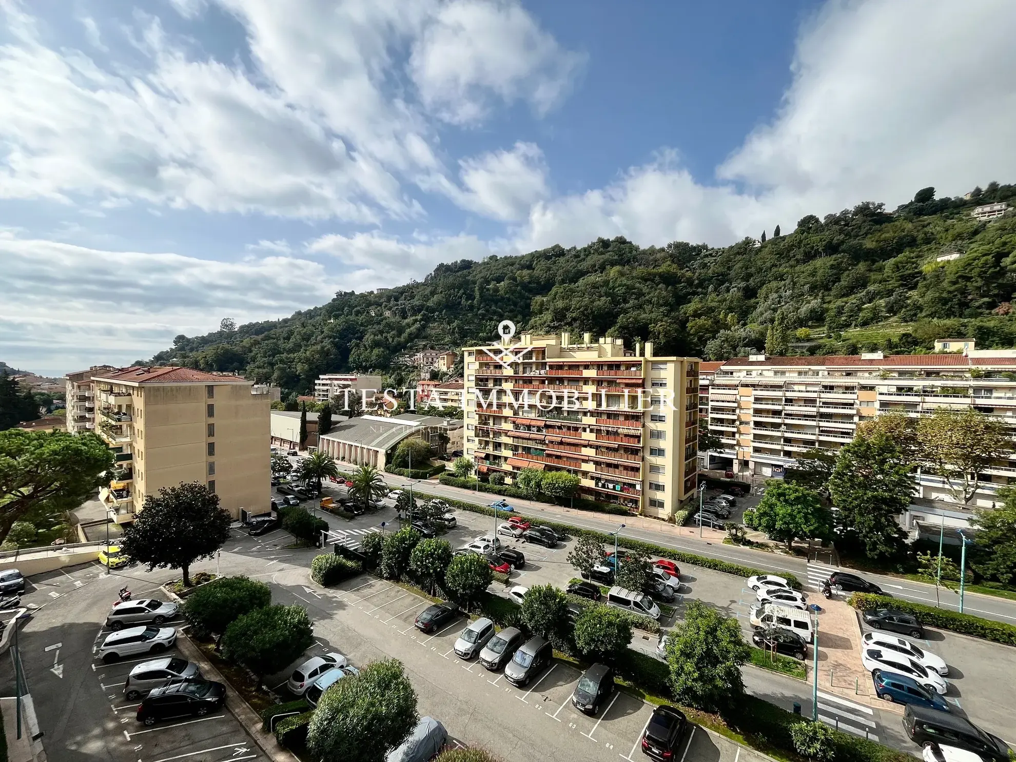 À vendre : Appartement 3 pièces 60 m² à Menton avec parking et cave 