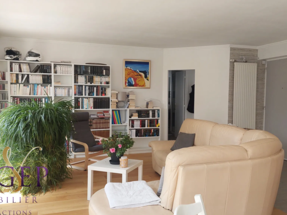 Appartement T4 lumineux à vendre à Vichy - Parfait état, garage et caves