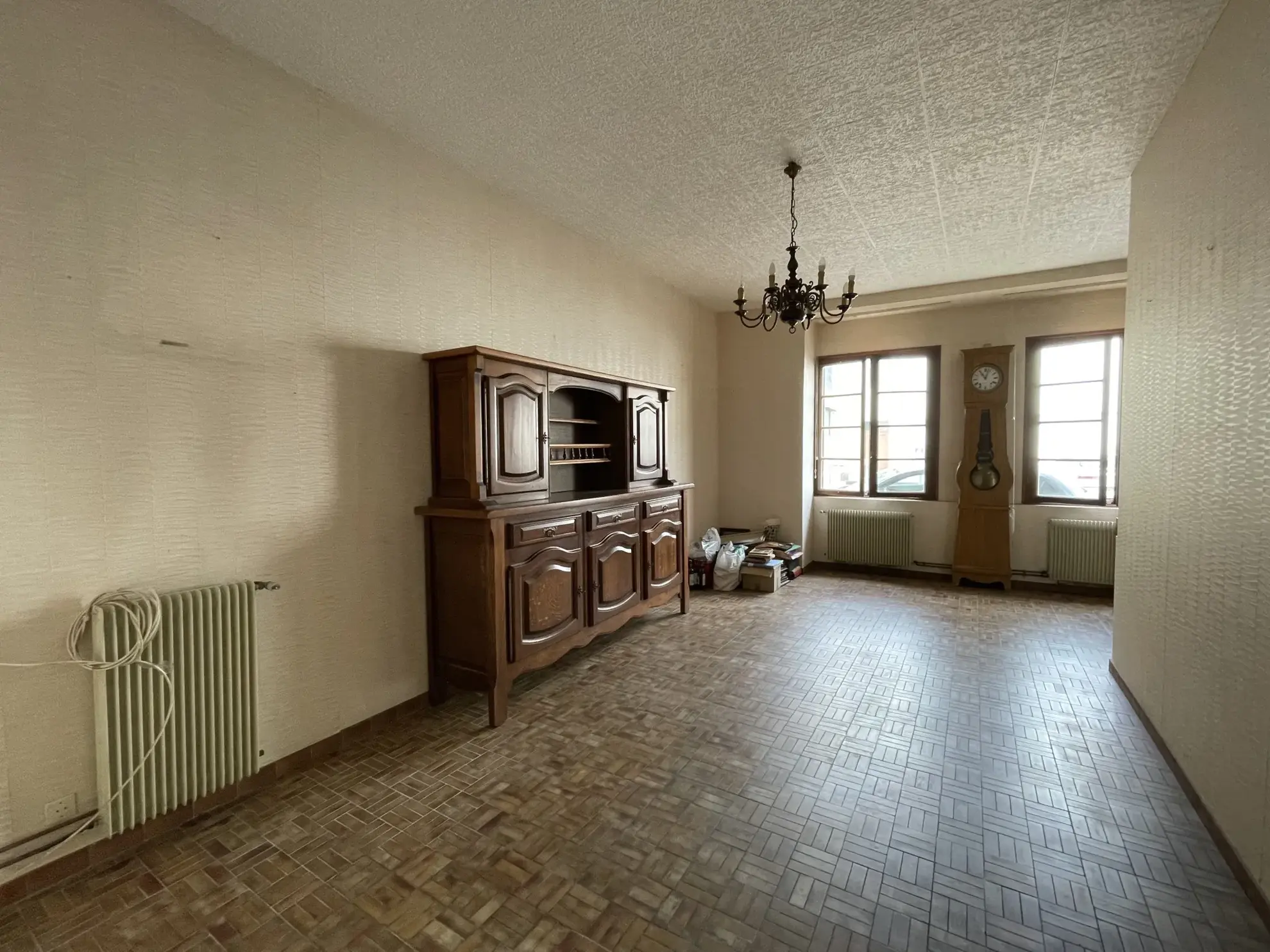 Maison en pierre à rénover à Barsac - 190 m² 