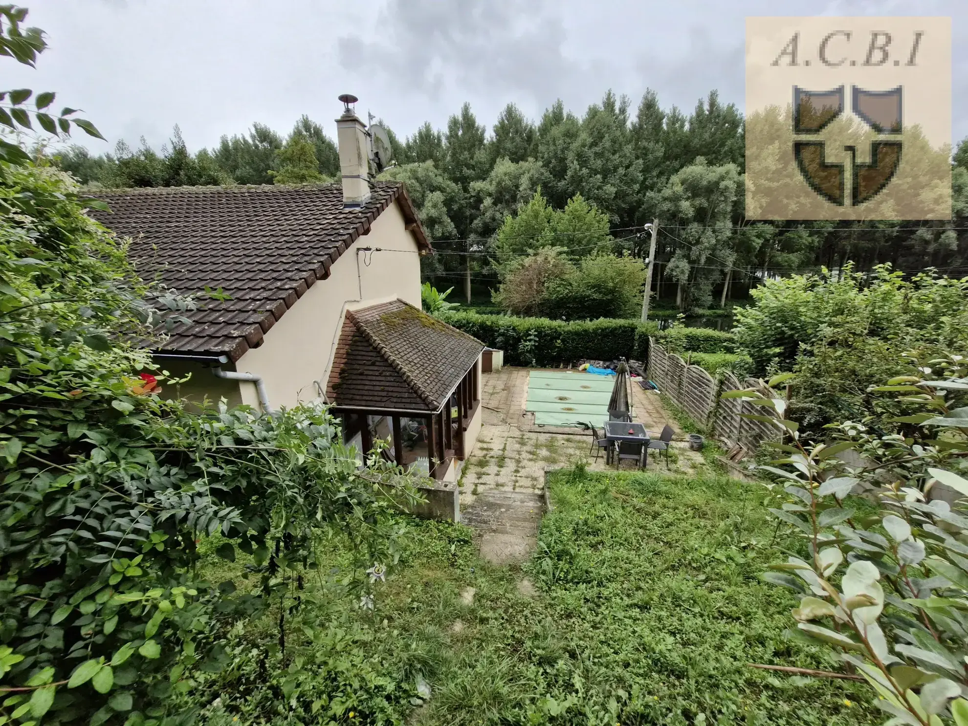 Maison à vendre près du centre-ville de Cloyes-les-Trois-Rivières 