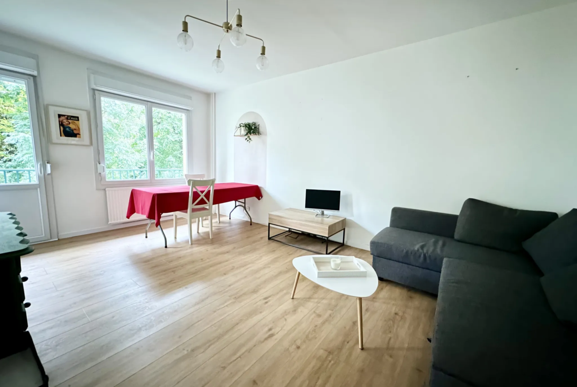 Appartement 3 pièces à vendre à Lille Canteleu avec balcon et parking 