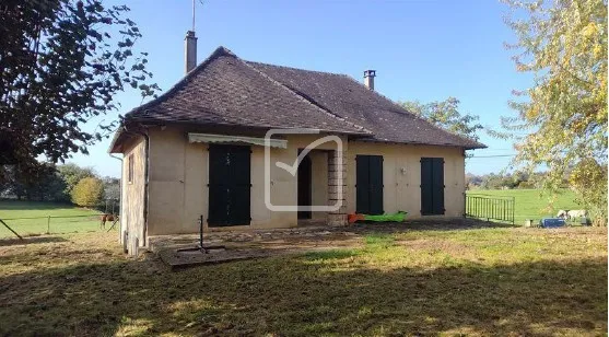 Maison élégante à vendre à Arnac Pompadour - 4 chambres et jardin 