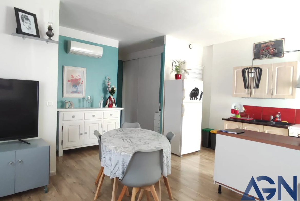 Maison de 7 pièces à vendre à Agde avec garage et jardins 