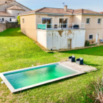 Maison contemporaine avec piscine chauffée à Massoules