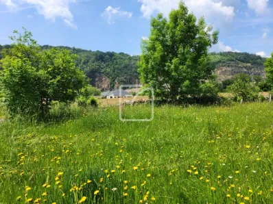 Terrain constructible de 2592 m² à Aubazines, proche de Malemort 