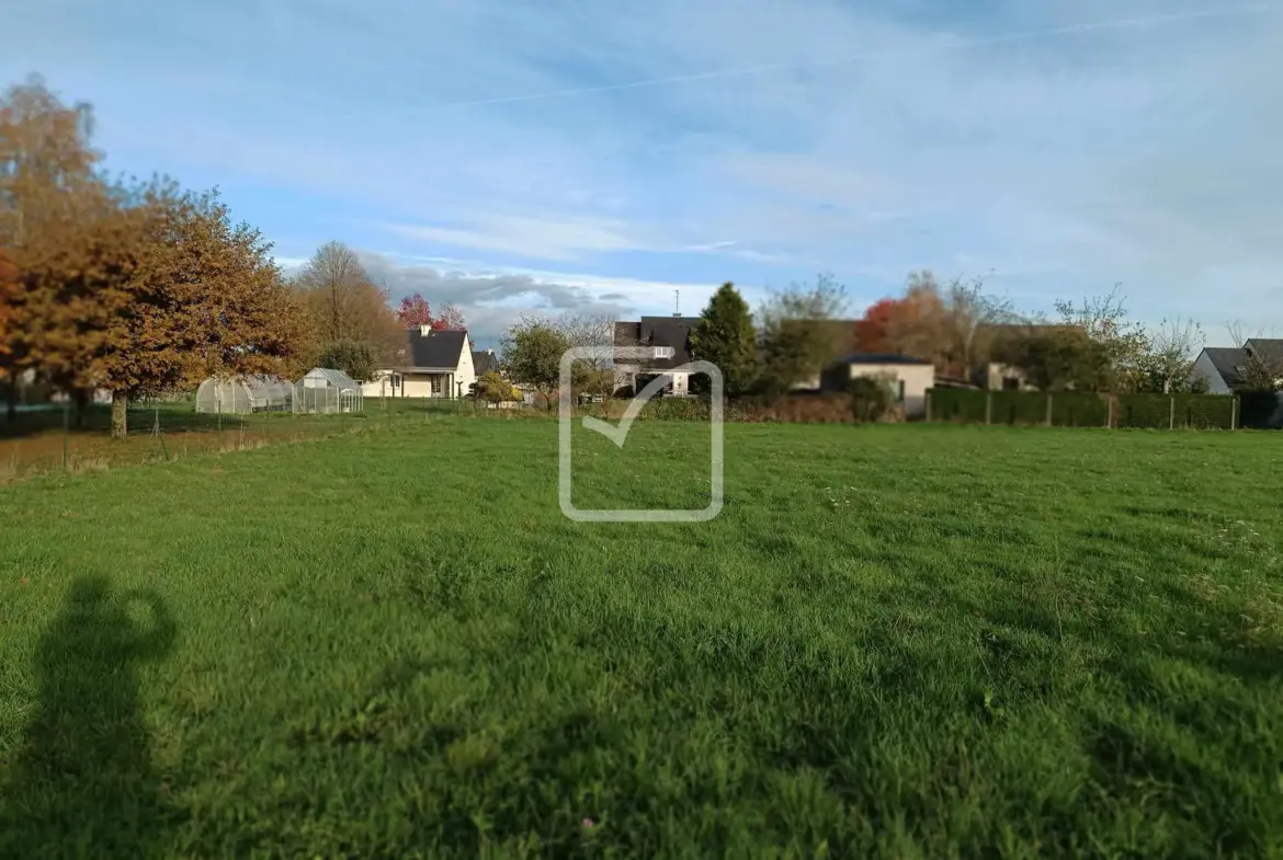 Terrain constructible à Gourhel de 2600 m² à vendre 