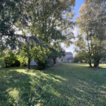 Corps de ferme sur plus de 2000 m2 de terrain à Angerville